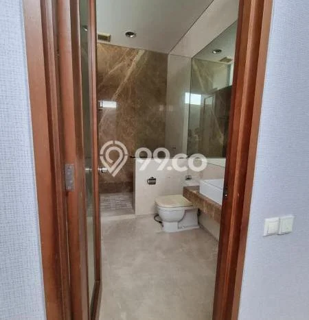 Ready to Use! Premium House LT 127m2 Desain Elegan di Kedoya Ready to Use! Premium House LT 127m2 Desain Elegan di Kedoya