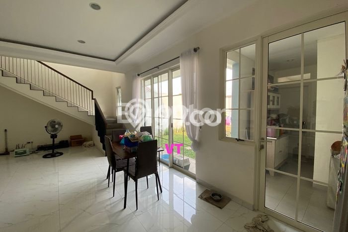 Rumah Mewah Dijual LT 200m2 di Cikupa, Tangerang Rumah Mewah Dijual LT 200m2 di Cikupa, Tangerang