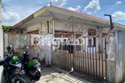 Rumah Siap Disurvey lokasi , Surabaya, LT 885m2m² LB 400m2m² Rumah Siap Disurvey lokasi , Surabaya, LT 885m2m² LB 400m2m²