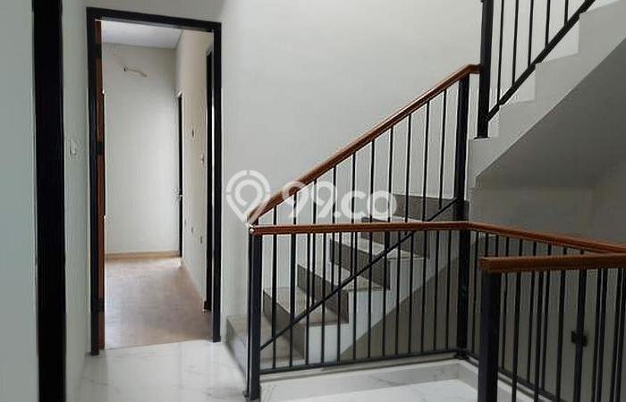 Rumah Eksklusif Siap Huni LT 95m2 di Jagakarsa, Jakarta Selatan Rumah Eksklusif Siap Huni LT 95m2 di Jagakarsa, Jakarta Selatan