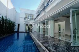 Rumah Elit Modern Tanpa Renovasi di Pondok Indah Jakarta Selatan Rumah Elit Modern Tanpa Renovasi di Pondok Indah Jakarta Selatan