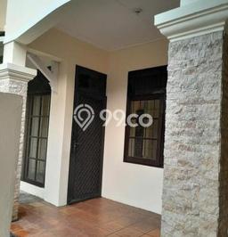 HARGA SPESIAL! Rumah di Bintaro, Dekat Pusat Kota, 4 KT, Luas 105m² Bangunan 150m² HARGA SPESIAL! Rumah di Bintaro, Dekat Pusat Kota, 4 KT, Luas 105m² Bangunan 150m²