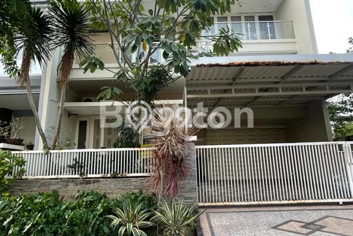 Dijual Rumah Mewah Elegan Dengan View Cantik di Pakuwon City, Surabaya Dijual Rumah Mewah Elegan Dengan View Cantik di Pakuwon City, Surabaya