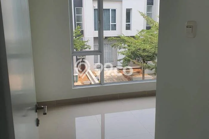 Rumah Luas Asri 3 KT Siap Pakai di Delta Mas Bekasi Rumah Luas Asri 3 KT Siap Pakai di Delta Mas Bekasi