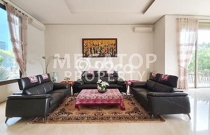 Rumah Elit Modern Siap Huni di Gading Serpong Tangerang Rumah Elit Modern Siap Huni di Gading Serpong Tangerang