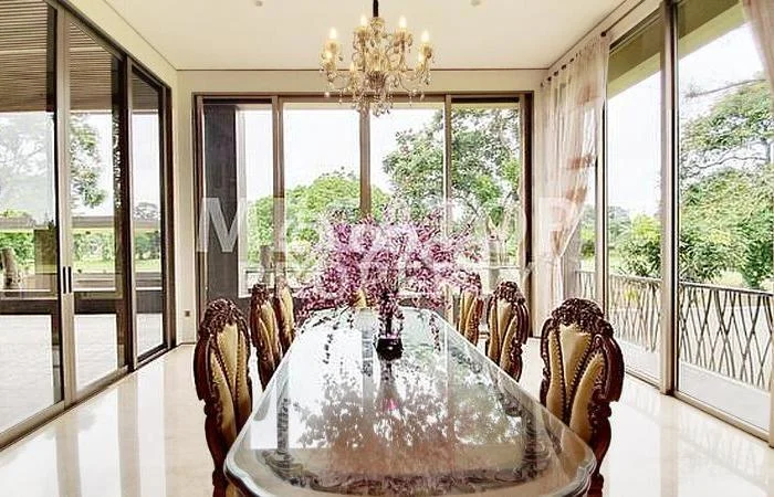 Rumah Elit Modern Siap Huni di Gading Serpong Tangerang Rumah Elit Modern Siap Huni di Gading Serpong Tangerang