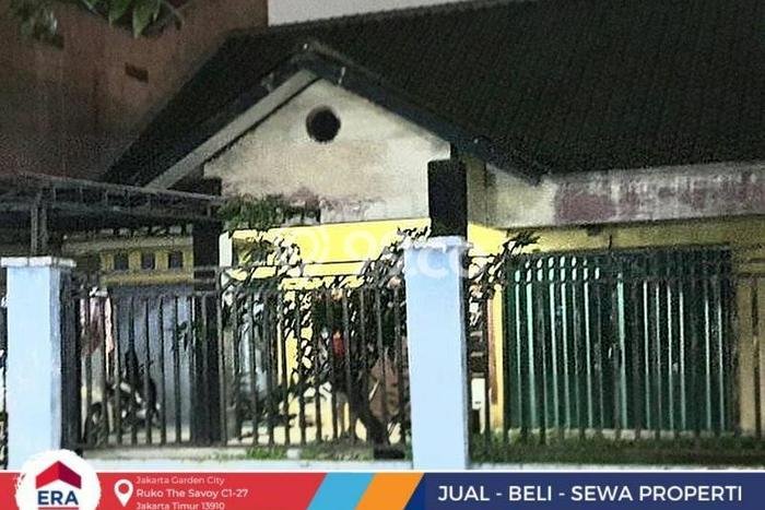 For Sale! Luxury House LT 300m2 Desain Elegan di Pulogebang For Sale! Luxury House LT 300m2 Desain Elegan di Pulogebang