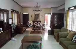 Jual Rumah Luas Megah Dengan View Eksklusif di Bintaro, Jakarta Selatan Jual Rumah Luas Megah Dengan View Eksklusif di Bintaro, Jakarta Selatan