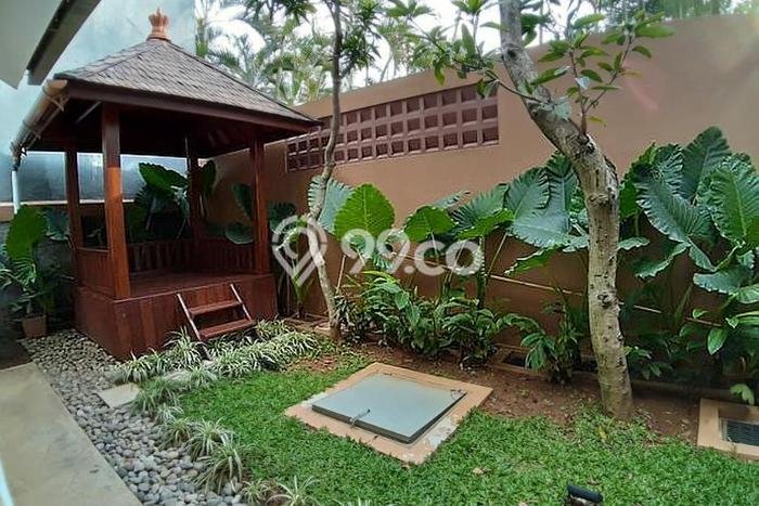 Rumah di Bukit Sentul, Lingkungan Asri, 2 KM Rumah di Bukit Sentul, Lingkungan Asri, 2 KM