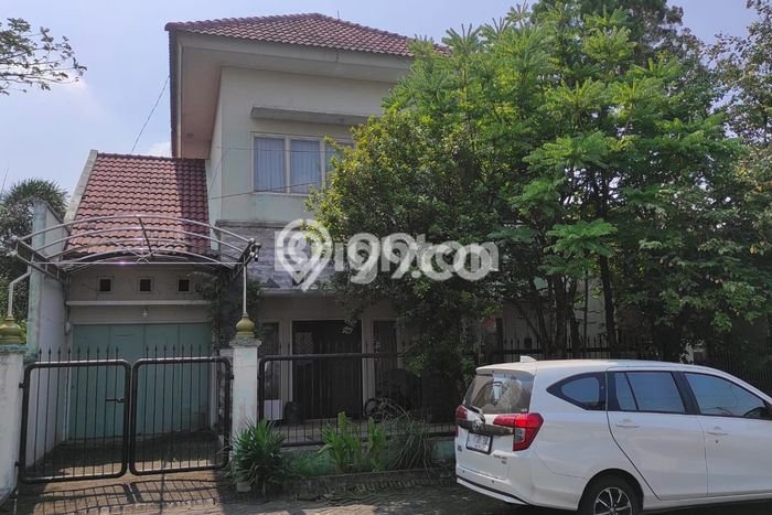 Hunian Cantik Minimalis Lb 225m2 di Lakarsantri, Surabaya Hunian Cantik Minimalis Lb 225m2 di Lakarsantri, Surabaya