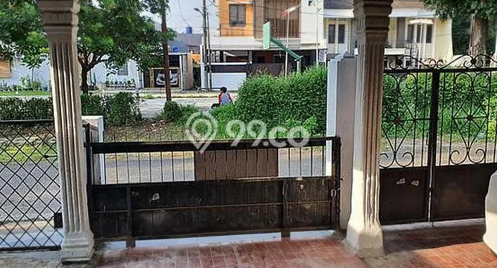 Rumah Strategis di Pasar Minggu, 5 KT, Area Tenang, Luas 158m² LB 150m² Rumah Strategis di Pasar Minggu, 5 KT, Area Tenang, Luas 158m² LB 150m²