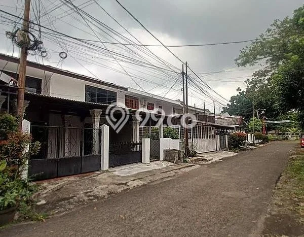 Rumah Strategis di Pasar Minggu, 5 KT, Area Tenang, Luas 158m² LB 150m² Rumah Strategis di Pasar Minggu, 5 KT, Area Tenang, Luas 158m² LB 150m²