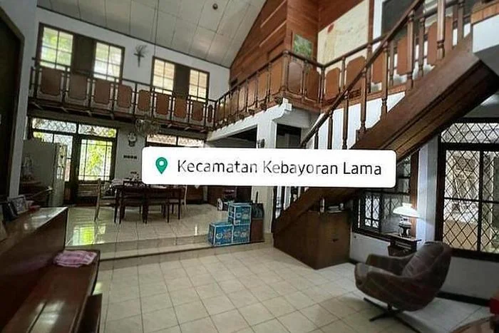 Dijual Rumah Luas Elegan Dengan View Eksklusif di Senayan, Jakarta Selatan Dijual Rumah Luas Elegan Dengan View Eksklusif di Senayan, Jakarta Selatan