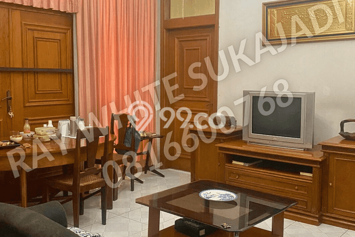Jual Rumah Mewah Megah Dengan View Eksklusif di Cipaku, Bandung Jual Rumah Mewah Megah Dengan View Eksklusif di Cipaku, Bandung