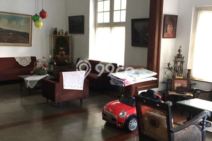 Rumah Mewah Siap Huni LT 626m2 di Wonokromo, Surabaya Rumah Mewah Siap Huni LT 626m2 di Wonokromo, Surabaya
