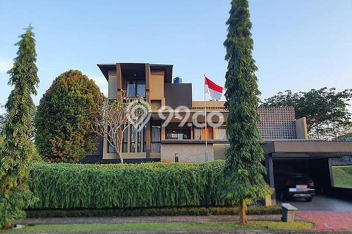 Rumah Mewah LB 500m2 Siap Pakai Desain Elegan di BSD, Tangerang Rumah Mewah LB 500m2 Siap Pakai Desain Elegan di BSD, Tangerang