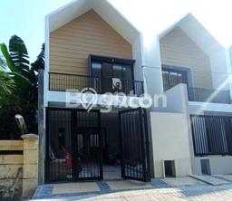 NEW LISTING! Rumah Strategis di Mulyorejo, LT 75m² Bangunan 85m² NEW LISTING! Rumah Strategis di Mulyorejo, LT 75m² Bangunan 85m²