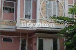 Jual Rumah Eksklusif 2 KT di Gading Serpong, Tangerang Jual Rumah Eksklusif 2 KT di Gading Serpong, Tangerang
