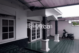 Jual Rumah Bagus Siap Huni LB 180m2 di Grogol, Solo Jual Rumah Bagus Siap Huni LB 180m2 di Grogol, Solo
