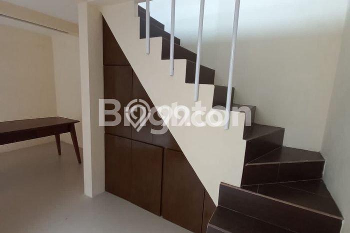 Rumah Modern 5 Kamar LT 136m2 di Ciwastra Rumah Modern 5 Kamar LT 136m2 di Ciwastra