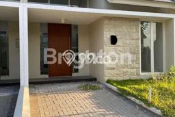 Rumah Luas Asri 2 KT Siap Huni di Citraland Surabaya Rumah Luas Asri 2 KT Siap Huni di Citraland Surabaya