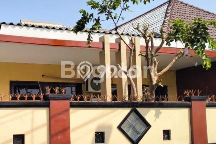 Rumah Luxury Modern Siap Huni di Darmo permai Surabaya Rumah Luxury Modern Siap Huni di Darmo permai Surabaya