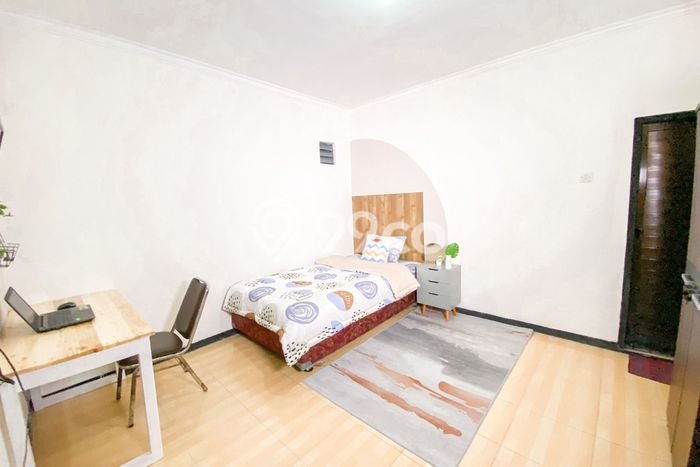 Siap Huni Rumah Mewah 89 Kamar di Gayungan Dekat ke Mana Pun Siap Huni Rumah Mewah 89 Kamar di Gayungan Dekat ke Mana Pun