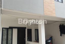 Rumah Bagus area Kramat, Jakarta Pusat, LT 23m², LB 46m² Rumah Bagus area Kramat, Jakarta Pusat, LT 23m², LB 46m²
