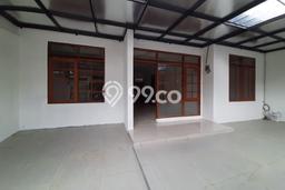 Rumah Minimalis 4 KT di Taman Kopo Indah Bandung Rumah Minimalis 4 KT di Taman Kopo Indah Bandung