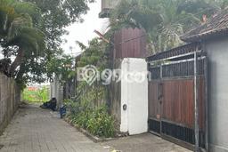 RECOMMENDED! Rumah kawasan Canggu, 3 KT, Area Premium, LT 350m² Bangunan 200m² RECOMMENDED! Rumah kawasan Canggu, 3 KT, Area Premium, LT 350m² Bangunan 200m²