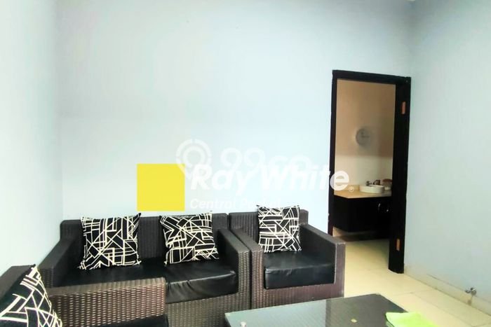 Jual Rumah Bagus Siap Huni LB 130m2 di Sukasari, Bandung Jual Rumah Bagus Siap Huni LB 130m2 di Sukasari, Bandung