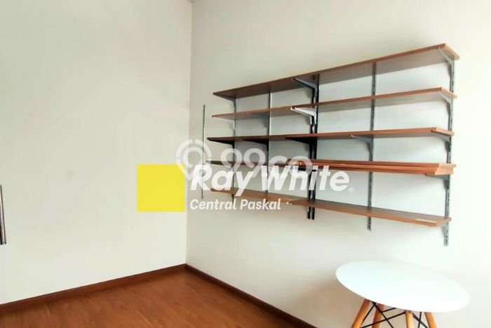 Jual Rumah Bagus Siap Huni LB 130m2 di Sukasari, Bandung Jual Rumah Bagus Siap Huni LB 130m2 di Sukasari, Bandung