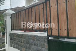 Hunian Cantik Minimalis Lb 170m2 di Banyuanyar, Solo Hunian Cantik Minimalis Lb 170m2 di Banyuanyar, Solo