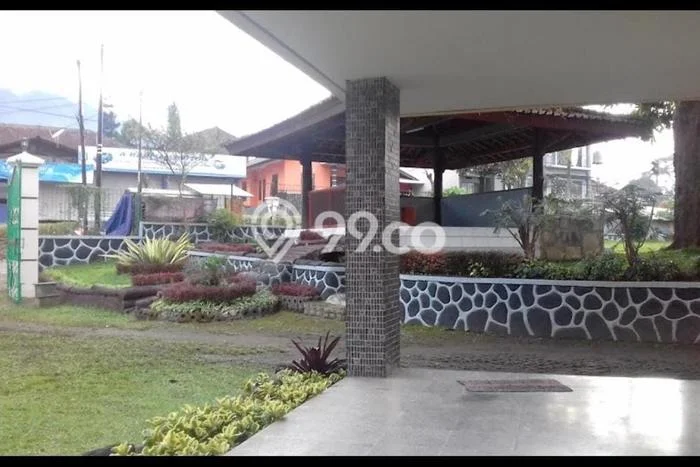 Hunian Mewah Siap Huni LT 1350m2 di Cisarua, Bogor Hunian Mewah Siap Huni LT 1350m2 di Cisarua, Bogor