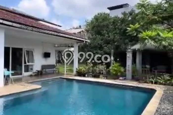 Rumah Luxury Modern Tanpa Renovasi di Kemang Jakarta Selatan Rumah Luxury Modern Tanpa Renovasi di Kemang Jakarta Selatan