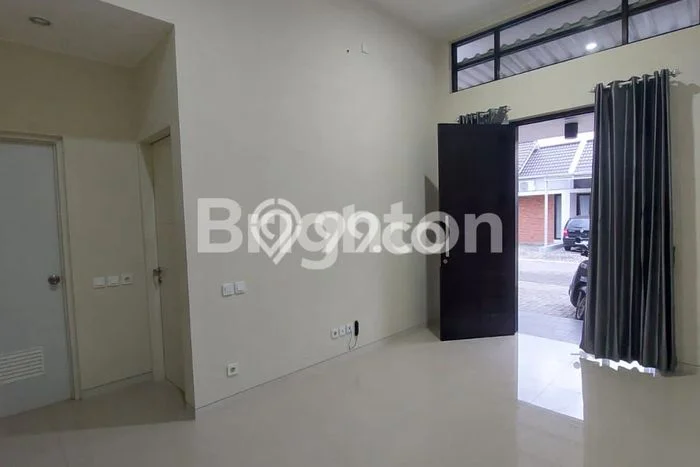 Rumah Disewakan Semarang LT 90m2 LB 110m2 Area Sambiroto Rumah Disewakan Semarang LT 90m2 LB 110m2 Area Sambiroto