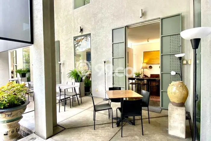 Dijual Rumah Luas Elegan Dengan View Cantik di Geger Kalong, Bandung Dijual Rumah Luas Elegan Dengan View Cantik di Geger Kalong, Bandung