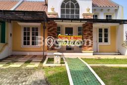 Jual Rumah Mewah Elegan Dengan View Eksklusif di Cibubur, Bekasi Jual Rumah Mewah Elegan Dengan View Eksklusif di Cibubur, Bekasi