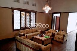 Hunian Eksklusif Siap Huni LT 1030m2 di Coblong, Bandung Hunian Eksklusif Siap Huni LT 1030m2 di Coblong, Bandung