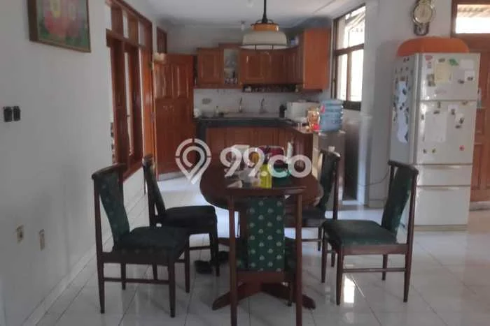 SPECIAL PRICE! Rumah Asri di Kiaracondong, LT 680m2m² Bangunan 380m2m² SPECIAL PRICE! Rumah Asri di Kiaracondong, LT 680m2m² Bangunan 380m2m²