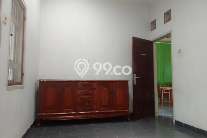 Disewakan! Rumah 4 Kamar Tidur &
1 Kamar Mandi di Cirebon Kota, Cirebon Disewakan! Rumah 4 Kamar Tidur &
1 Kamar Mandi di Cirebon Kota, Cirebon