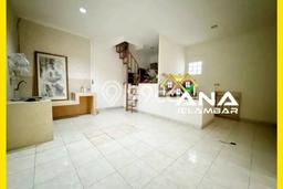 Dijual Rumah Mewah Megah Dengan View Eksklusif di Jelambar, Jakarta Barat Dijual Rumah Mewah Megah Dengan View Eksklusif di Jelambar, Jakarta Barat