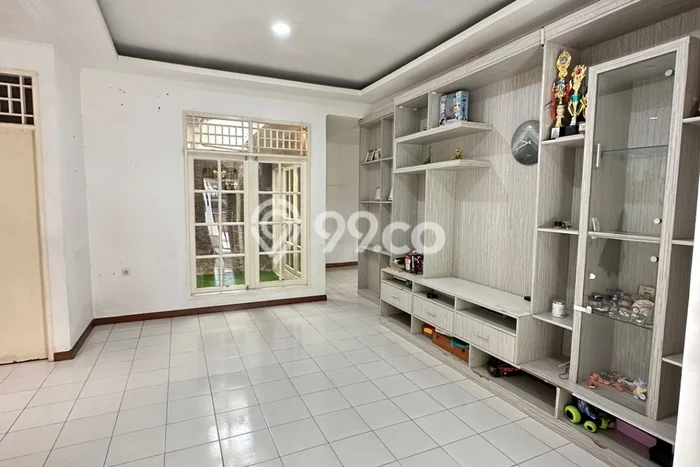 Rumah Kontrakan Tangerang Selatan LT 96m2 LB 80m2 Area Bintaro Rumah Kontrakan Tangerang Selatan LT 96m2 LB 80m2 Area Bintaro