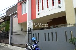 KESEMPATAN EMAS! Rumah di Ampera, Jakarta Selatan, Luas 145m² Bangunan 150m² KESEMPATAN EMAS! Rumah di Ampera, Jakarta Selatan, Luas 145m² Bangunan 150m²