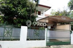 Rumah Asri LB 225m² Lokasi Tenang di Cipete, Jakarta Selatan Rumah Asri LB 225m² Lokasi Tenang di Cipete, Jakarta Selatan