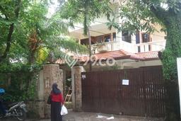 Rumah dengan Lokasi Strategis 5 KT di Cipete, Jakarta Selatan Rumah dengan Lokasi Strategis 5 KT di Cipete, Jakarta Selatan