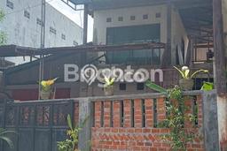 Rumah Modern LT 150m2m² Terawat di Kompleks Cluster Balikpapan Selatan, Balikpapan Rumah Modern LT 150m2m² Terawat di Kompleks Cluster Balikpapan Selatan, Balikpapan