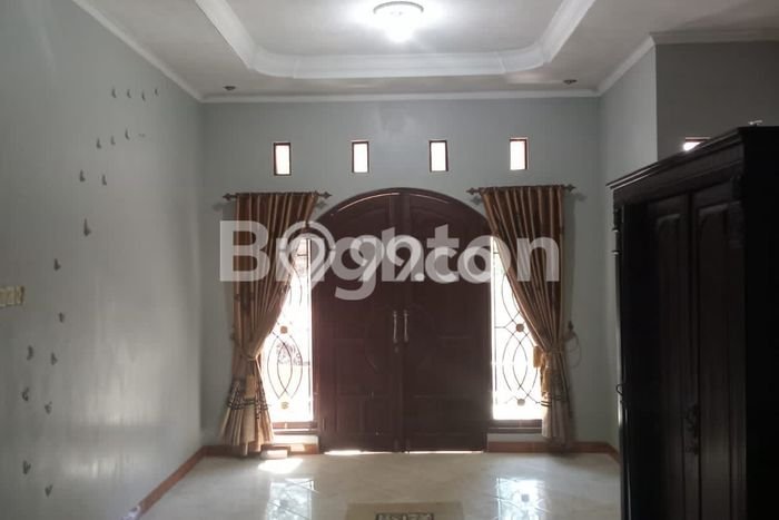 Disewakan Segera Rumah Kondisi Baik di Kawasan Banjarsari, Solo Disewakan Segera Rumah Kondisi Baik di Kawasan Banjarsari, Solo