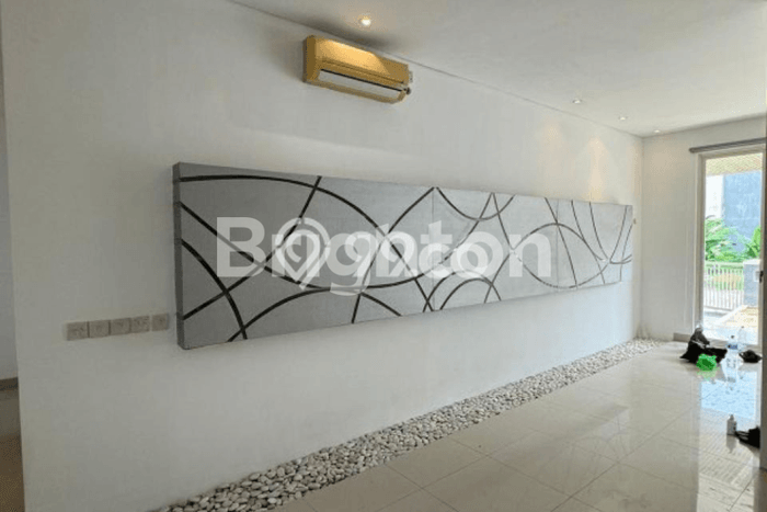 Rumah Elit LB 270m2 Siap Huni Desain Elegan di Pakuwon City, Surabaya Rumah Elit LB 270m2 Siap Huni Desain Elegan di Pakuwon City, Surabaya