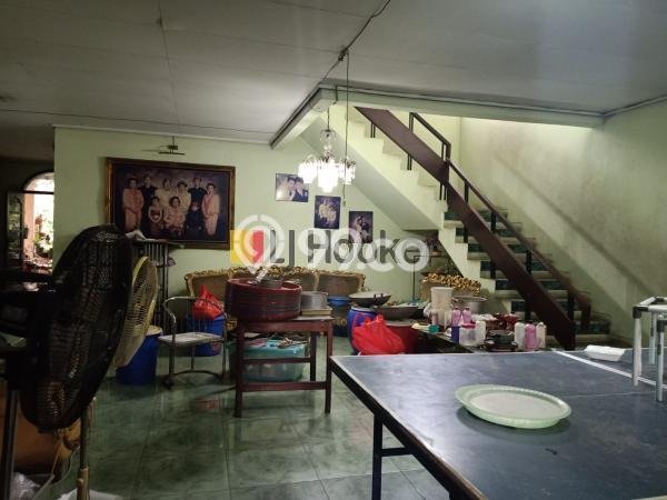 Rumah Elit Modern Tanpa Renovasi di Tomang Jakarta Barat Rumah Elit Modern Tanpa Renovasi di Tomang Jakarta Barat